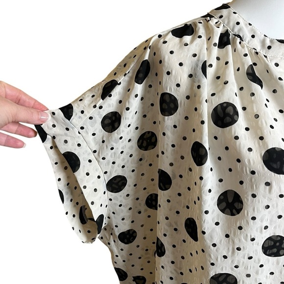Jodifl Women’s Size L Polka Dot Cap Sleeve Blouse Button Up Black Cream Work - Picture 5 of 8